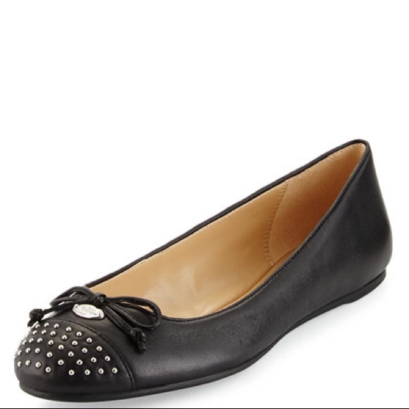NWT IN BOX Coach Doreen Classic Nappa flats - Picture 1 of 5